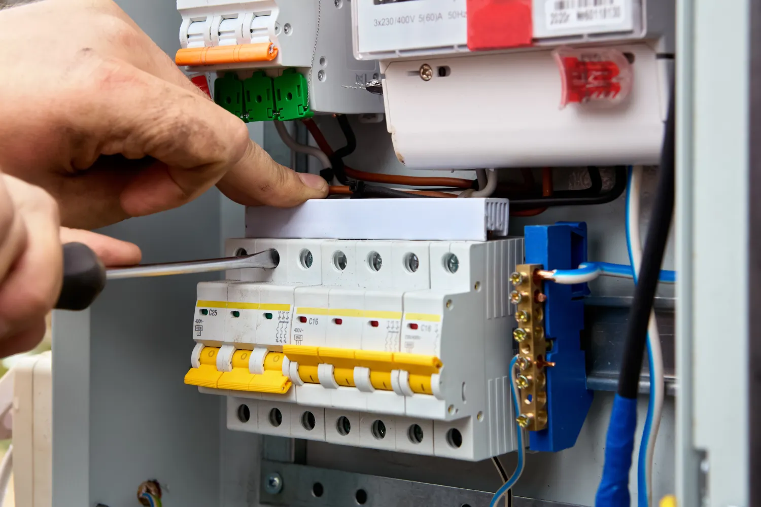isolator-installers